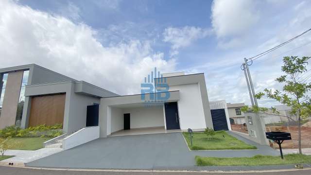 Casa Condomínio para Alugar em Presidente Prudente no Bairro Parque Residencial Mart Ville