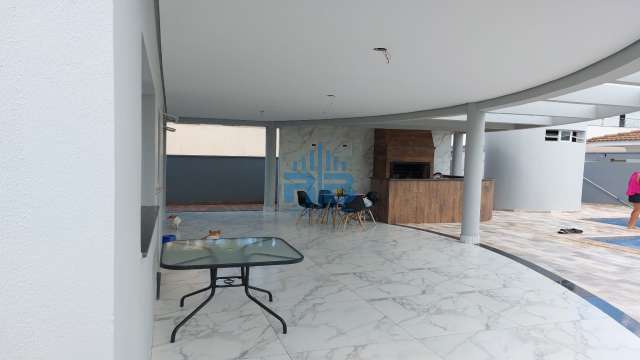 CASA CONDOMÍNIO