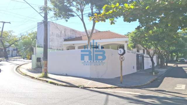Casa à Venda em Presidente Prudente no Bairro Vila Comercial